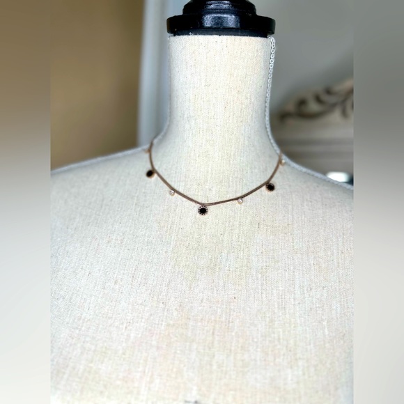 Beautiful necklace - Picture 5 of 8